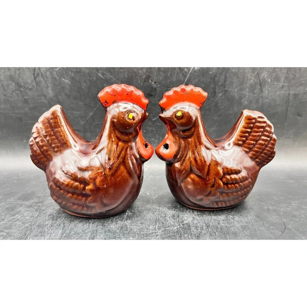 Vtg Brown Rooster Chicken Salt And Pepper Shakers Kitchen Decor Collectible